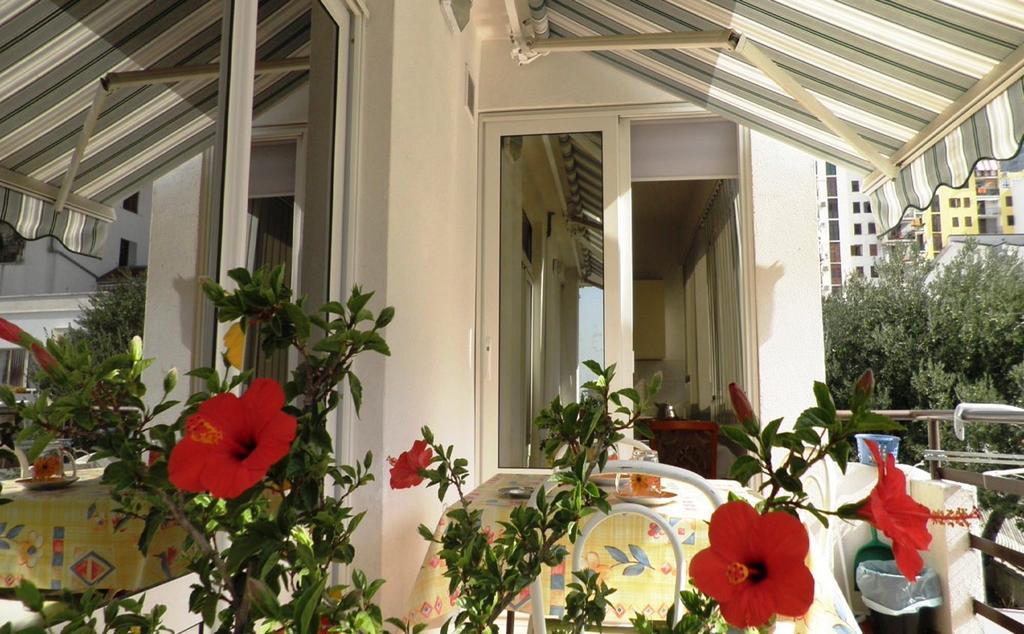 Apartments Milena & Ante Makarska Exterior photo